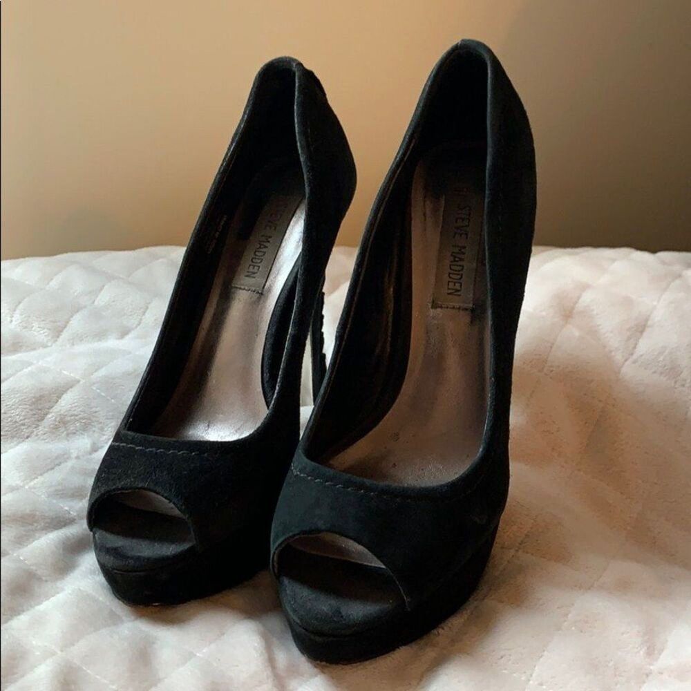 Steve Madden Flawless Suede Pumps - 8